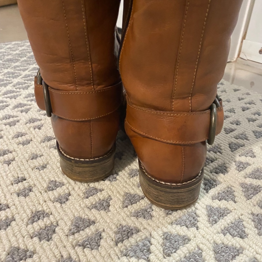 Tall leather boots by Remonte - Picture 5 of 13